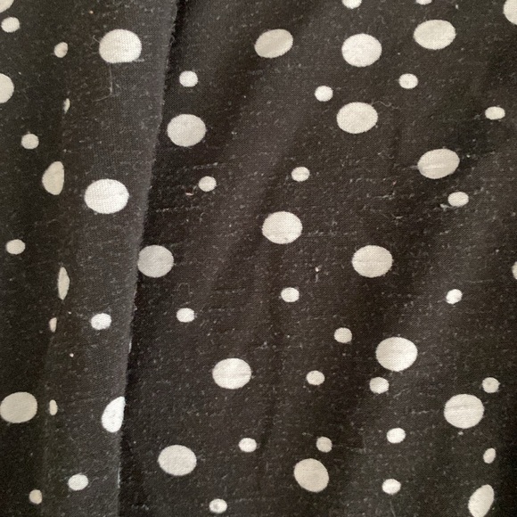 Black and gray polka dot sleeveless midi dress - Picture 8 of 17